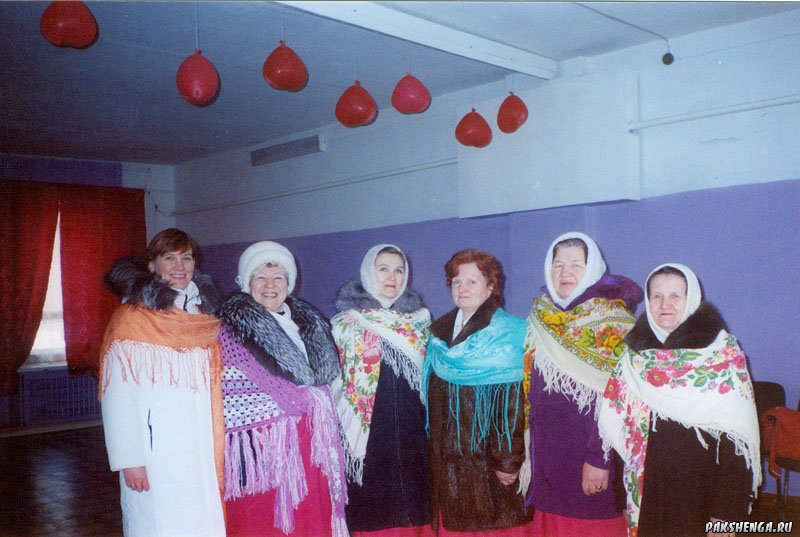 Перед выступлением. Праздник "Проводы зимы"  2009 год.