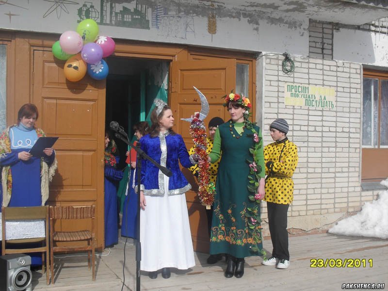 "Проводы зимы" 2011 год Весна с Зимой встретились.