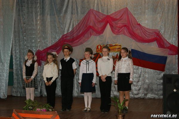 На концерте посвященному Дню Победы. 2013 г.
