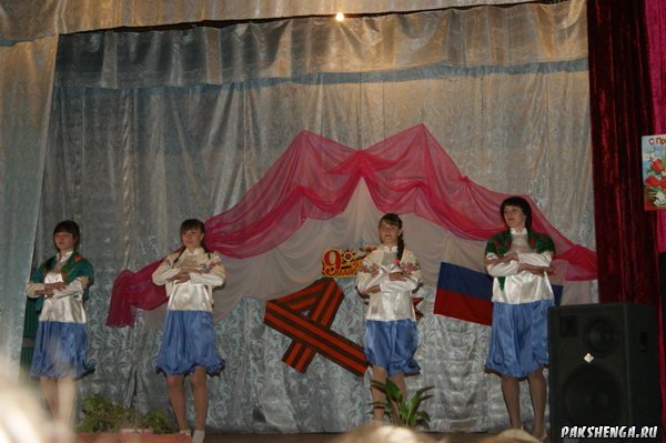 На концерте посвященному Дню Победы. 2013 г.