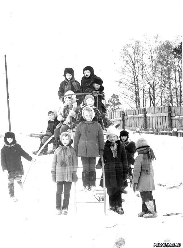 На прогулке 1975 год