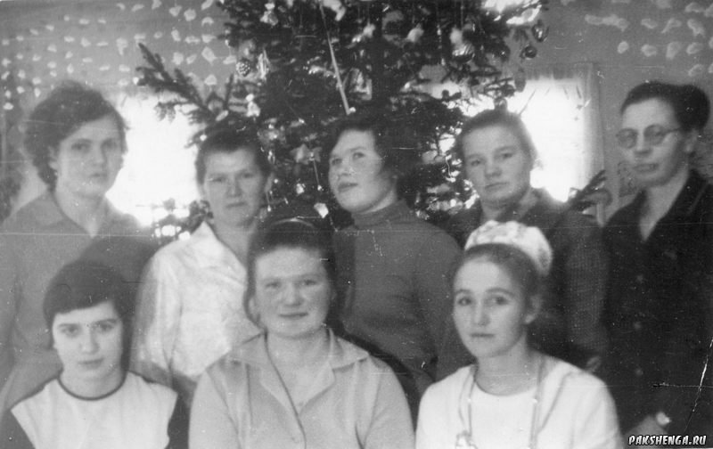 Год предположительно 1971 - 1972. Работники детского сада