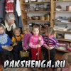 На экскурсии в Пакшеньгском музее. Апрель 2013 г.