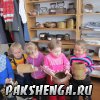 На экскурсии в Пакшеньгском музее. Апрель 2013 г.