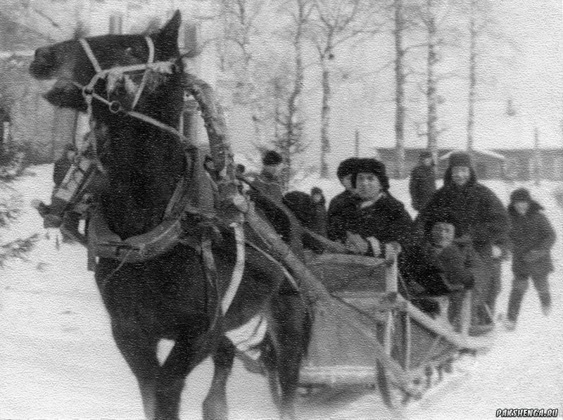 На празднике "Проводы зимы" в 60-х