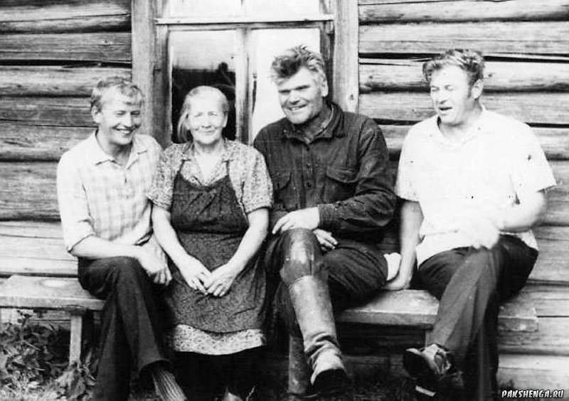 Прилучный Владимир ......., Кузьмин Павел Сергеевич, Леонид -  двоюродный брат Владимира,  д.Иванское.