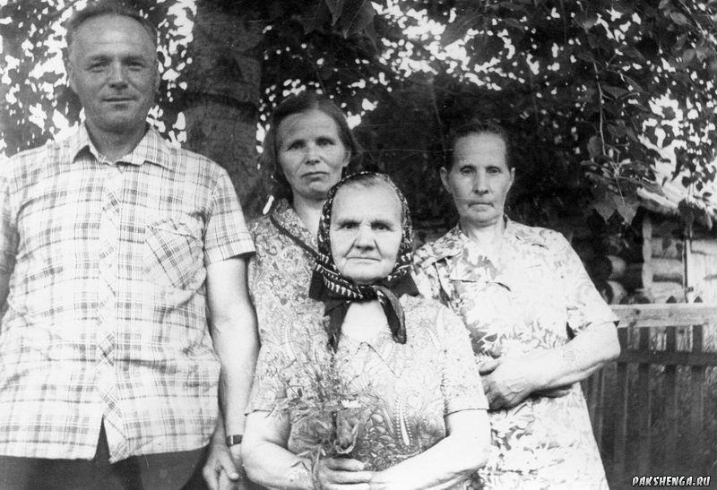 Фото из домашнего архива Петуховой Анны Степановны