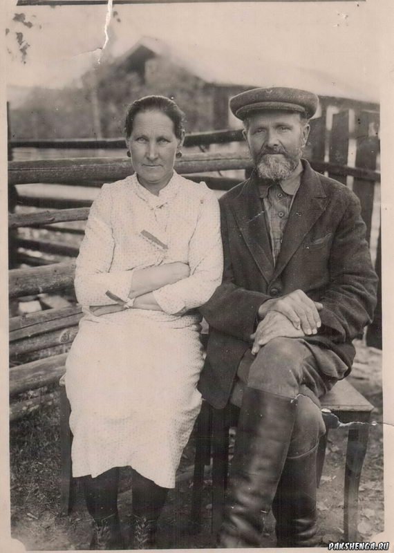 Жители д. Антрошево. Александр Семенович (1881-1955), Евгения Евгеньевна (1890-1975)