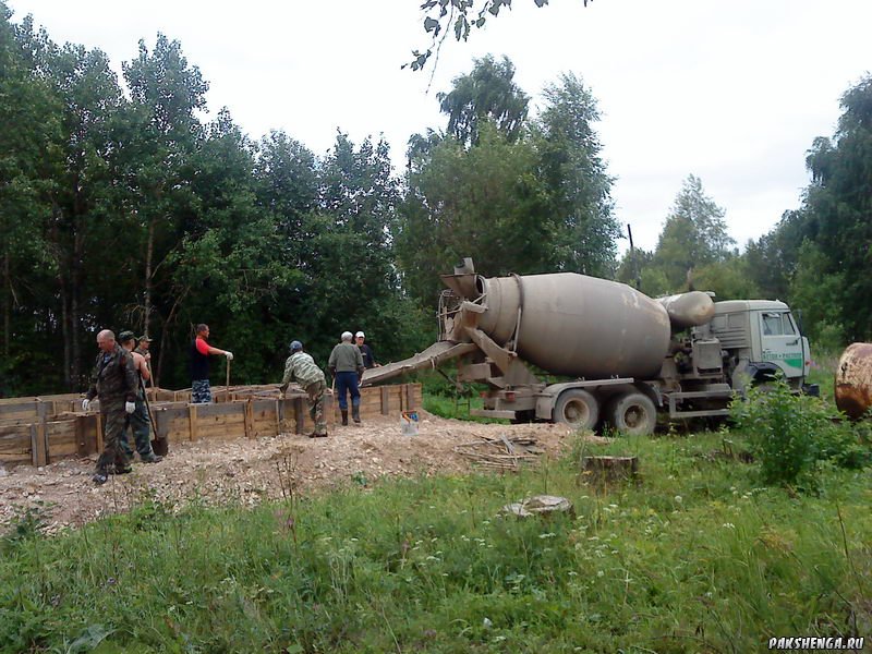 Заливка фундамента 30 июля 2013