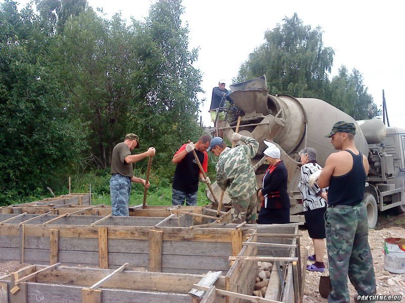 Заливка фундамента 30 июля 2013
