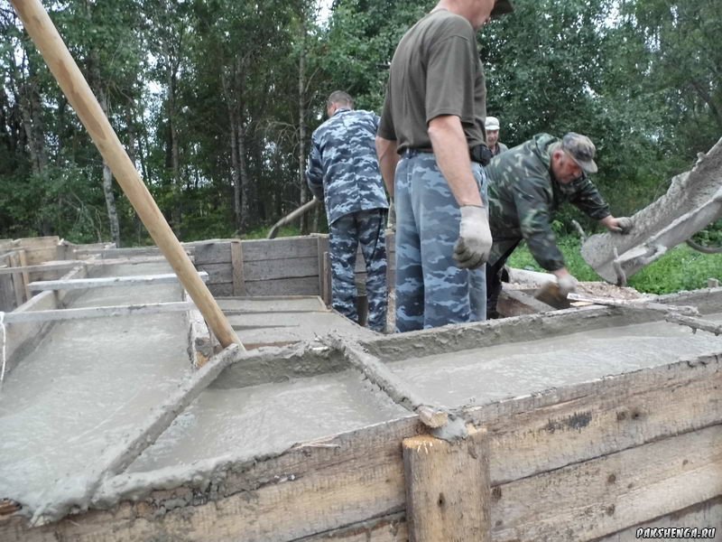 Заливка фундамента 30 июля 2013 года