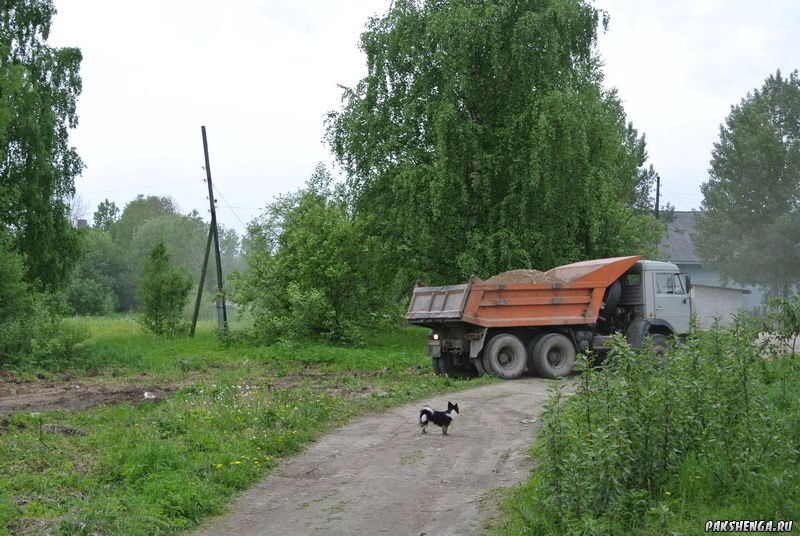 Отсыпка под фундамент. 4 июня 2013 г.